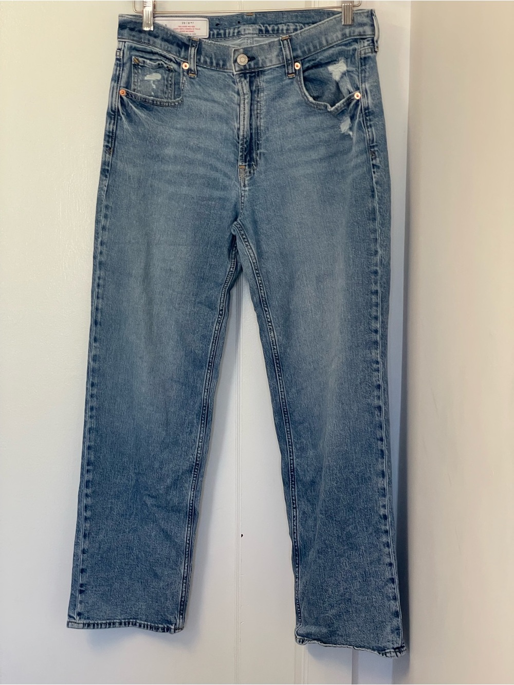 GAP Straight Leg Vintage Wash Blue Jeans